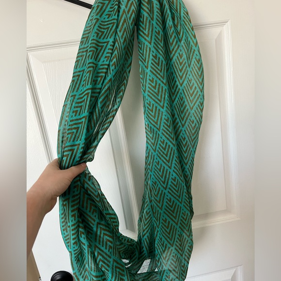 Lightweight teal and brown scarf - Picture 2 of 4